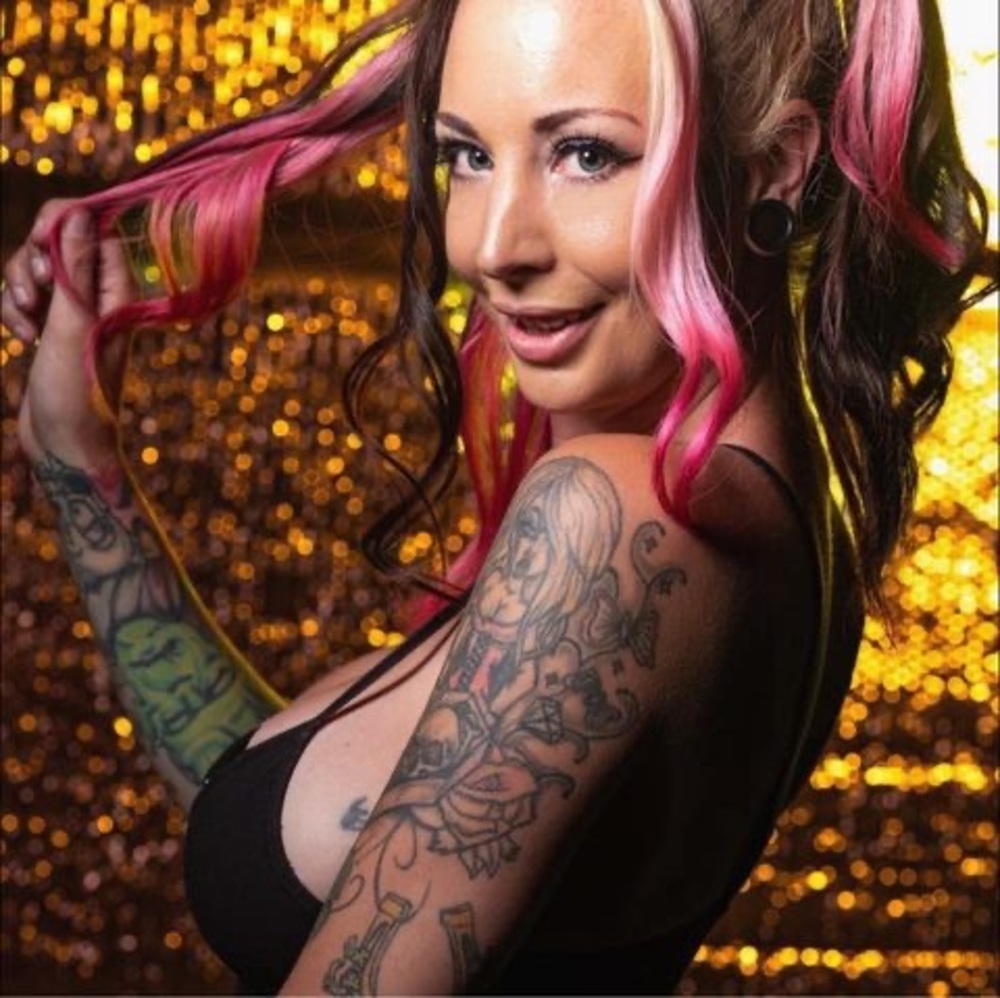 Meet your Posher, Brandie